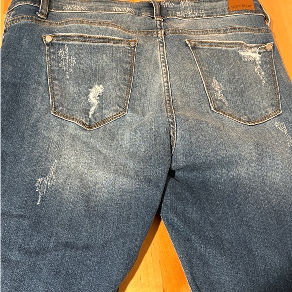 Women’s Judy Blue Distressed Skinny Jeans Leopard Patch Size 15/32 - Picture 8 of 11